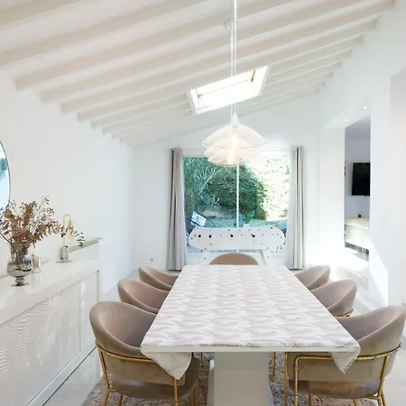Standing Holiday home