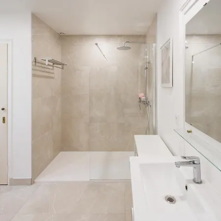 Standing Holiday home Biarritz