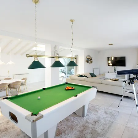 Holiday home Standing *